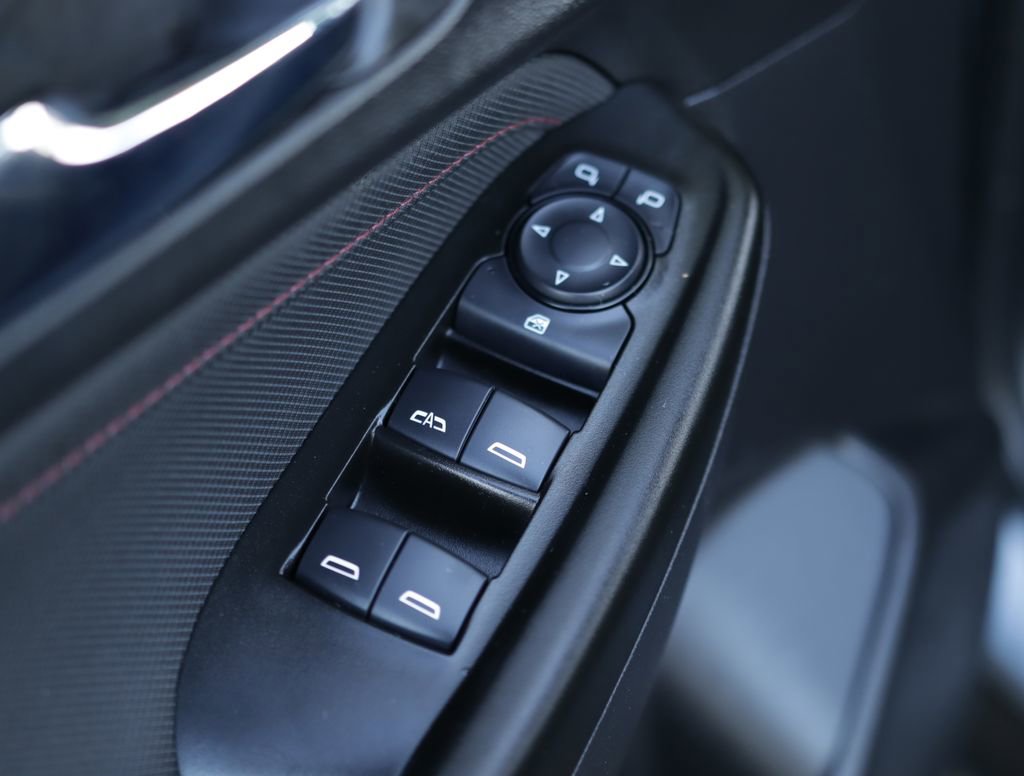 Used 2022 Chevrolet TrailBlazer RS w/ Convenience Package FWD image 23