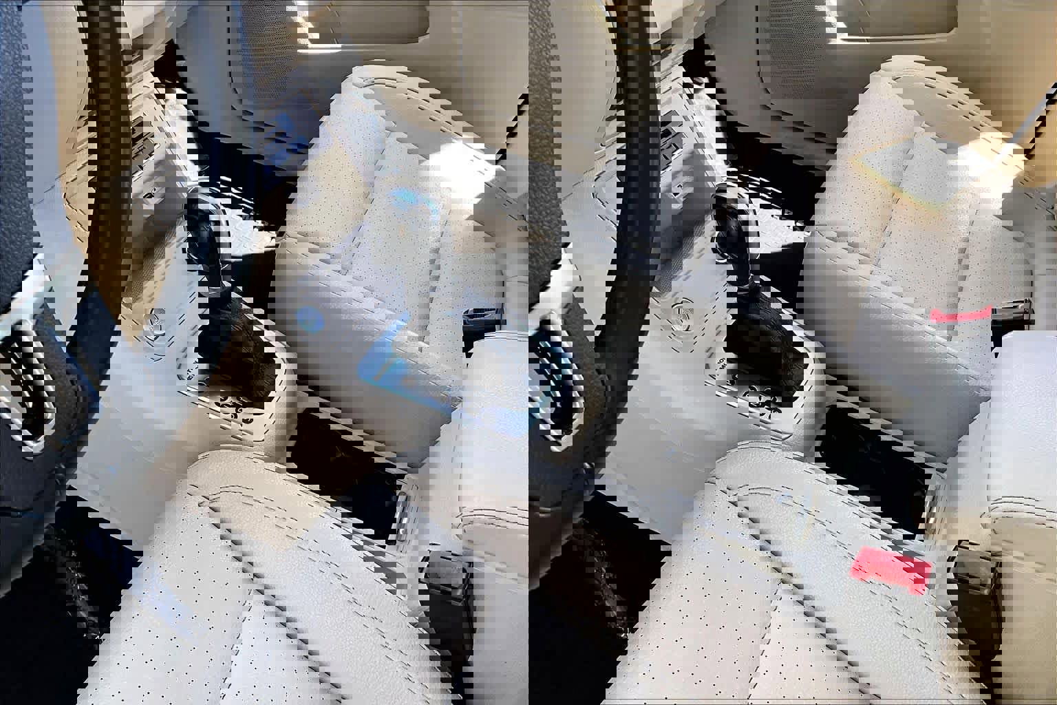 Used 2016 Volkswagen Tiguan S image 16