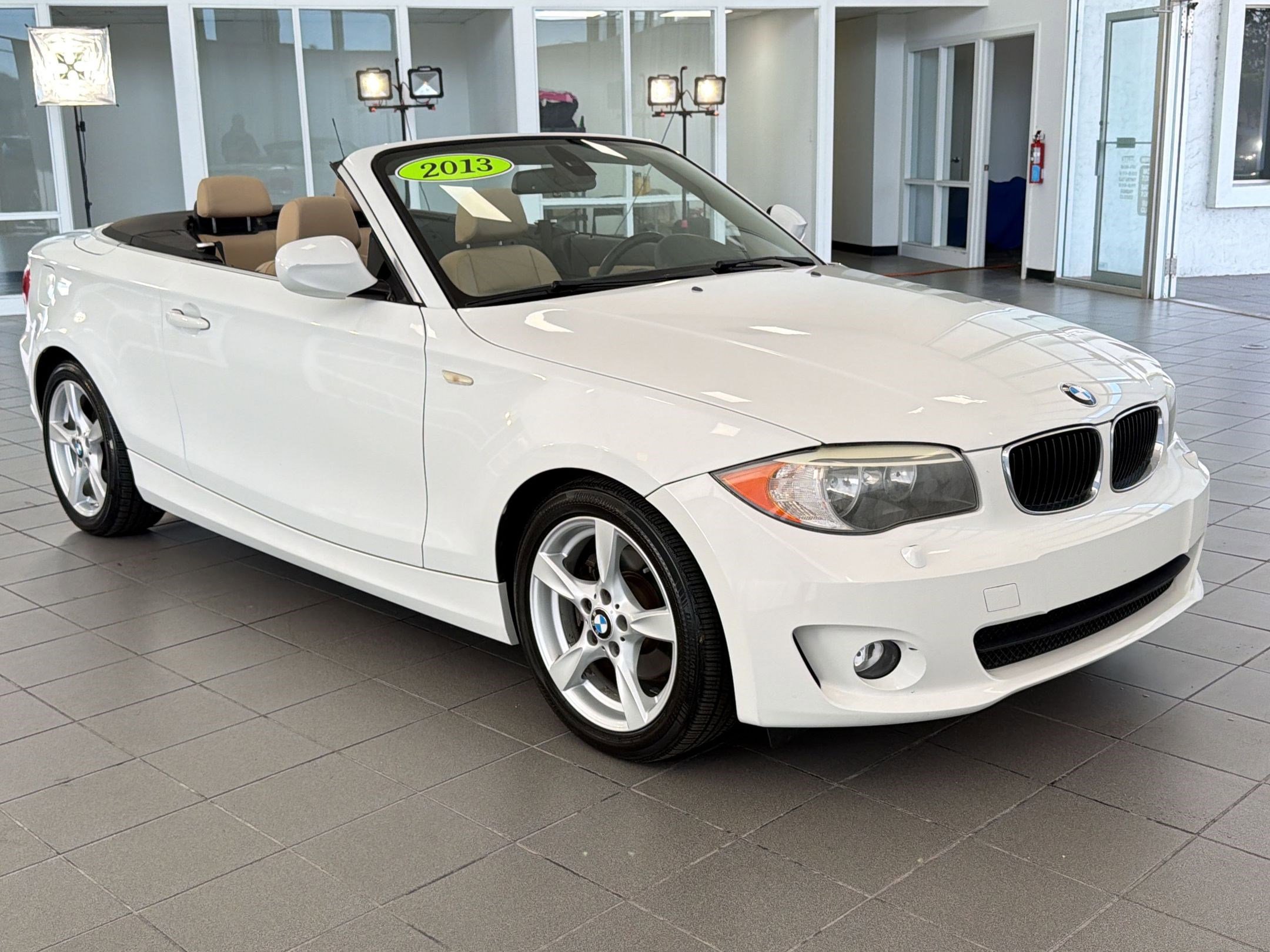 Used 2013 BMW 128i Convertible RWD image 7