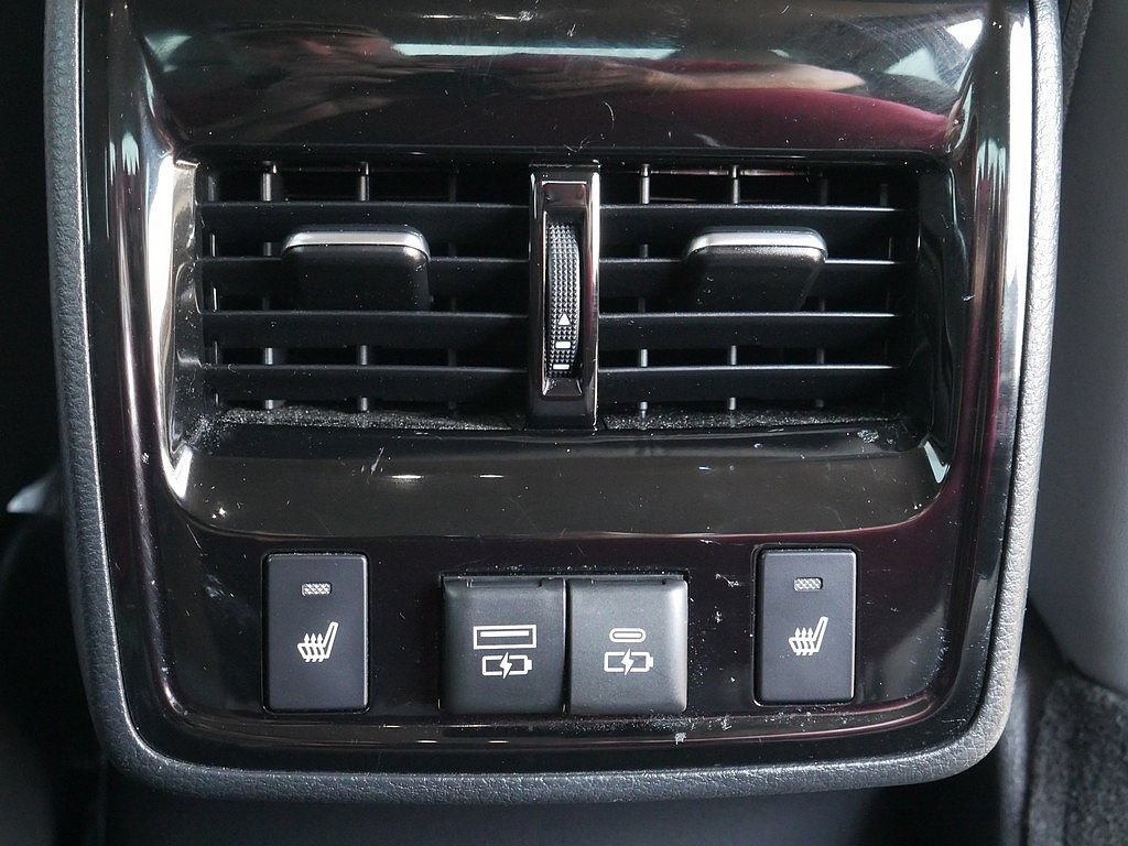 Used 2021 Toyota Avalon Limited w/ Advanced Safety Package FWD image 55