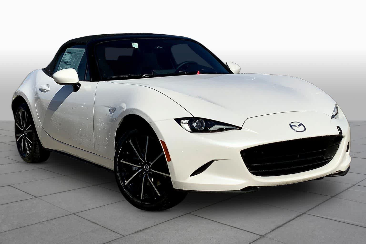 New 2026 MAZDA MX-5 Miata Grand Touring RWD image 2