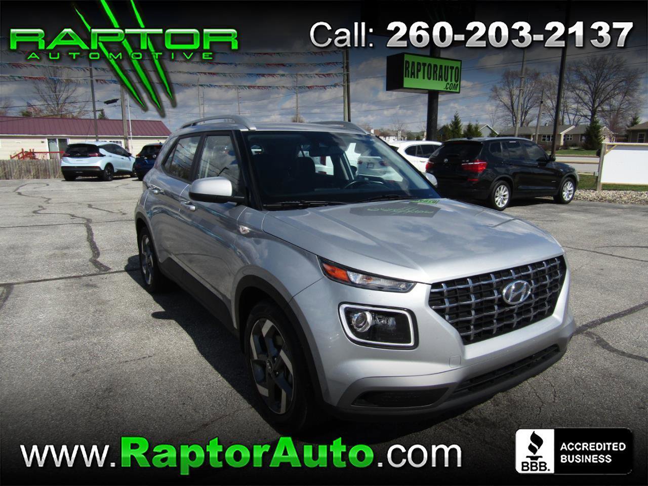 Used 2021 Hyundai Venue SEL w/ Premium Package FWD image 1