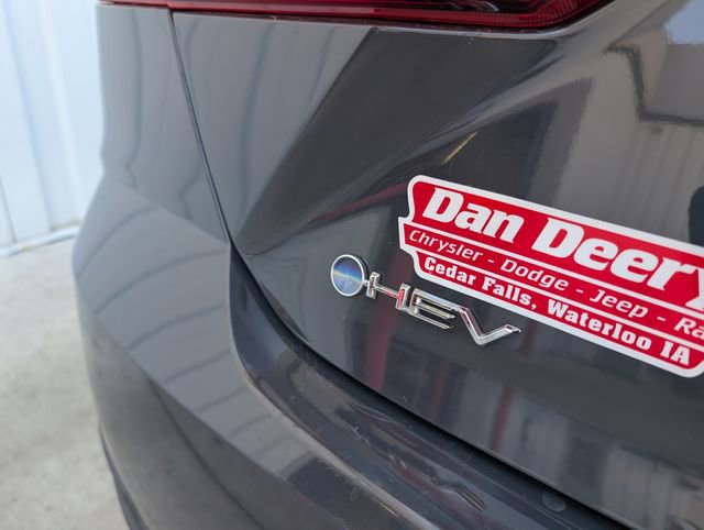 Used 2025 Toyota Camry LE FWD image 27