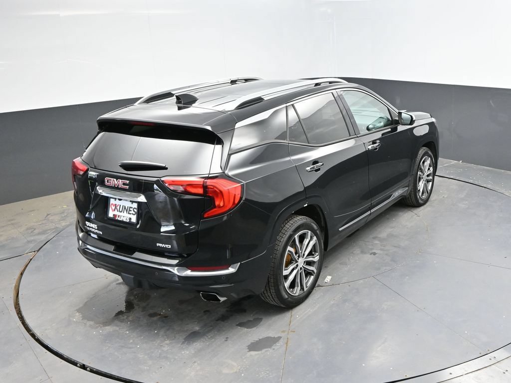Used 2018 GMC Terrain Denali w/ GMC Pro Grade Package AWD/4WD image 32