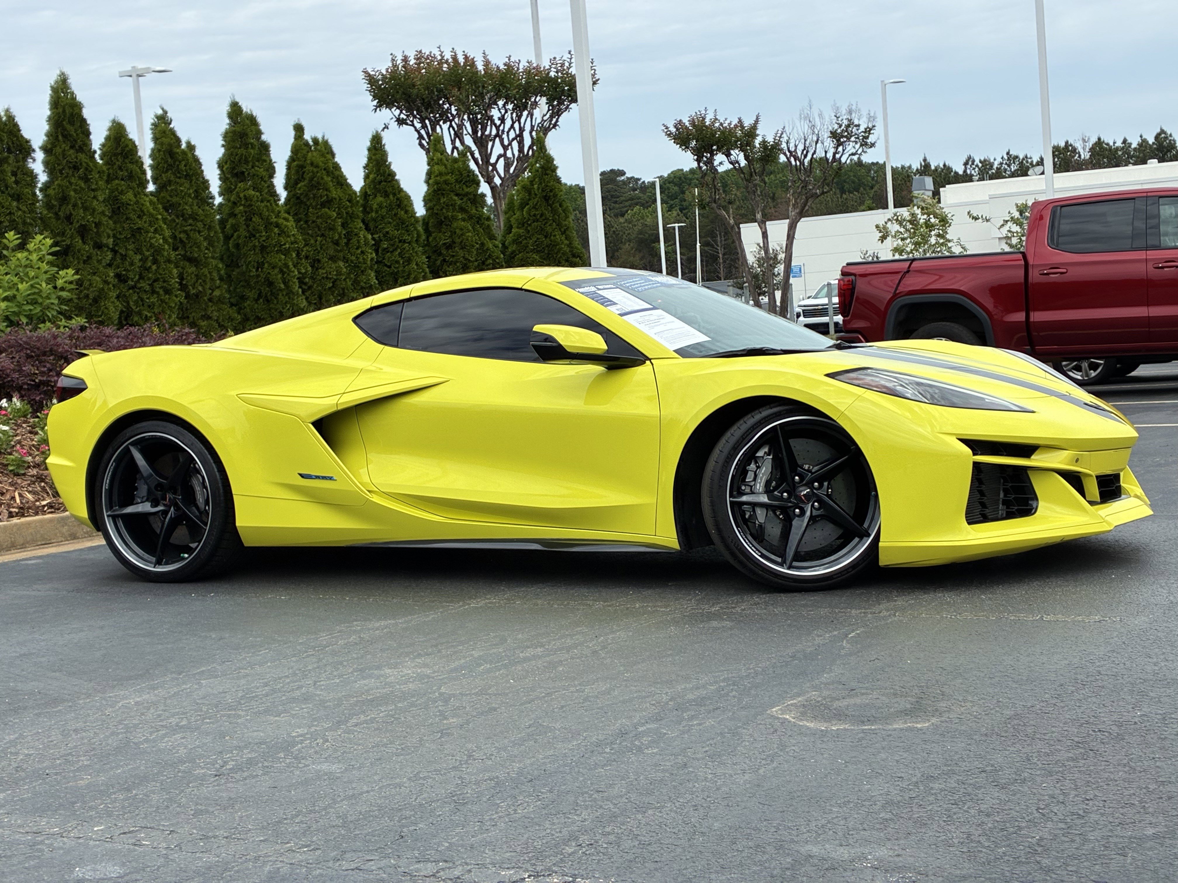 Used 2024 Chevrolet Corvette E-Ray w/ Stealth Interior Trim Package AWD/4WD image 3