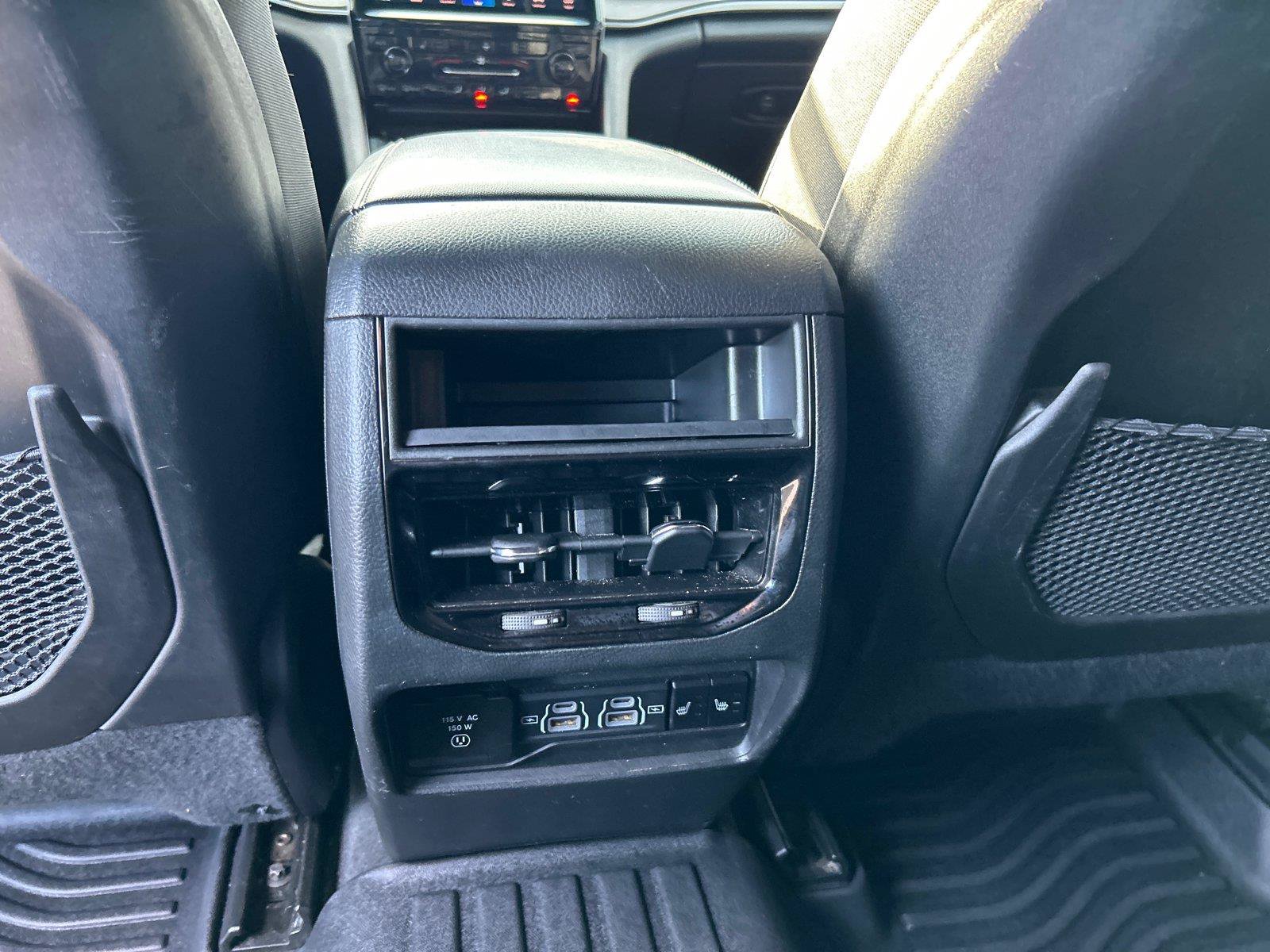 Used 2024 Jeep Grand Cherokee Limited RWD image 33