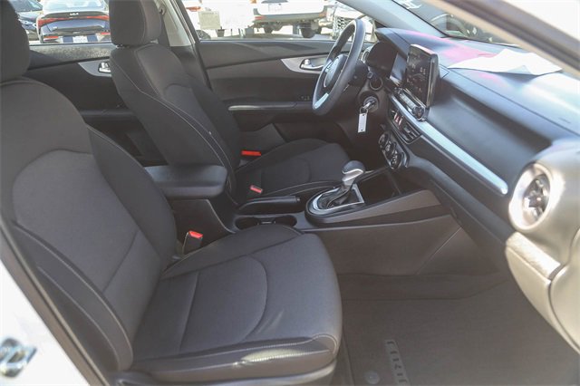 Used 2024 Kia Forte LXS image 18