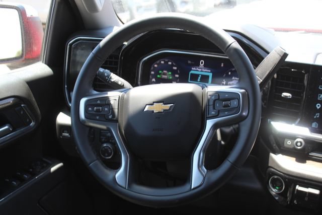 Used 2026 Chevrolet Silverado 1500 LT AWD/4WD image 21