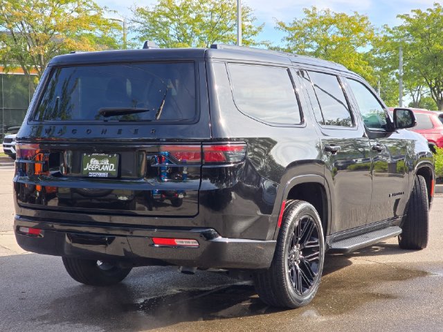 Used 2025 Jeep Wagoneer Series II w/ Premium Group I AWD/4WD image 31
