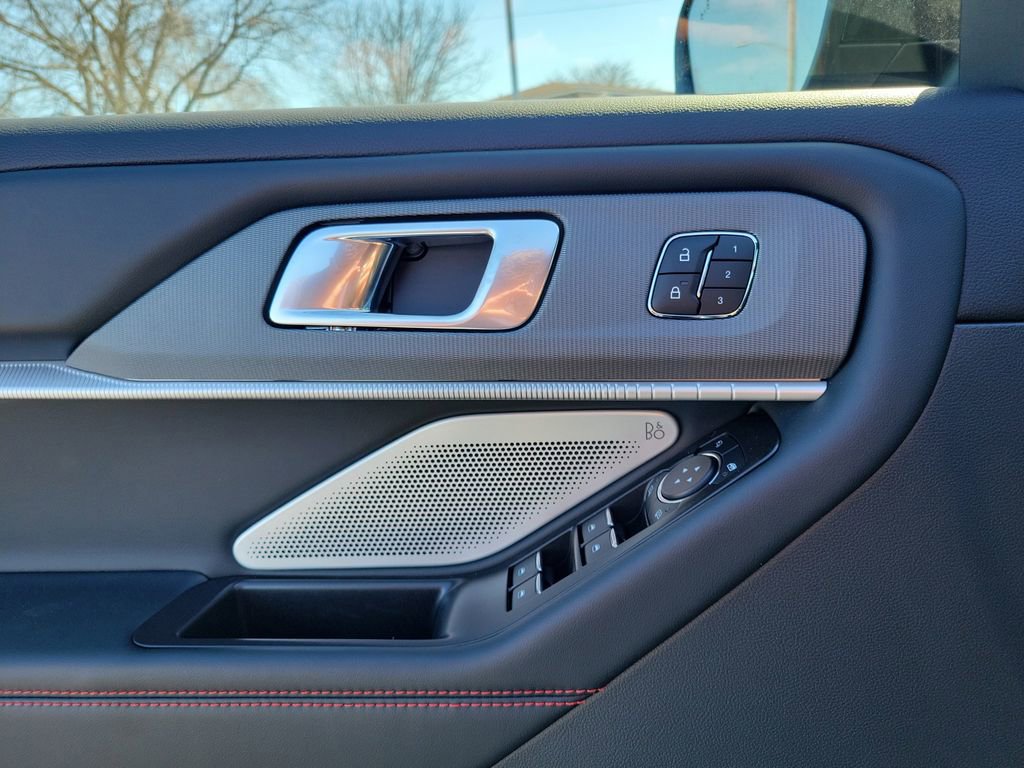 New 2026 Ford Explorer ST w/ Sun And Sound Package image 20