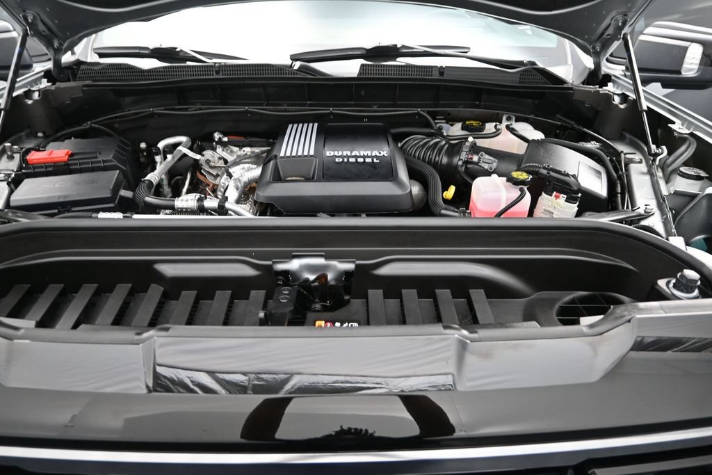 Used 2025 GMC Sierra 1500 AT4 w/ AT4 Premium Package AWD/4WD image 18