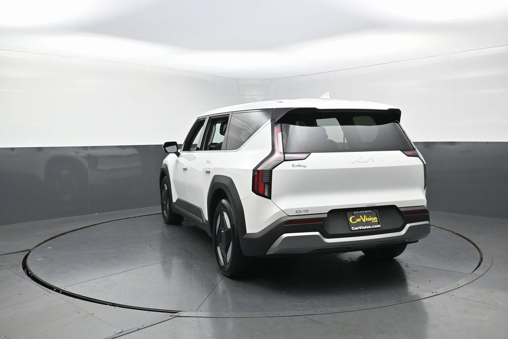 Used 2024 Kia EV9 Light Long Range image 48