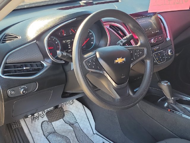 Used 2020 Chevrolet Malibu LT FWD image 11