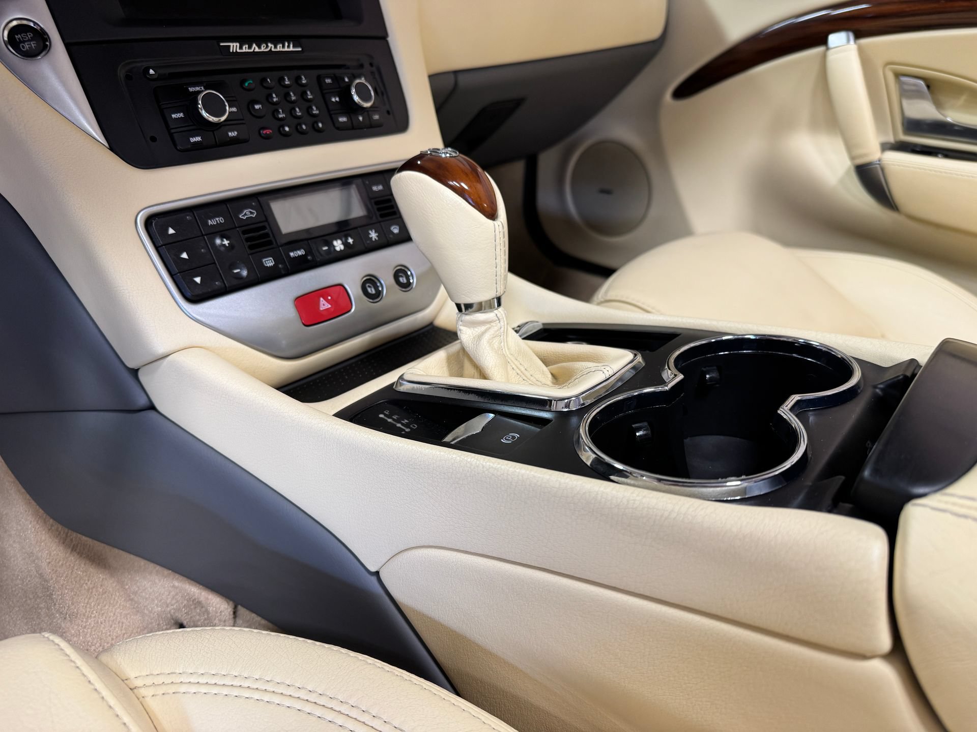 Used 2011 Maserati GranTurismo Convertible RWD image 67