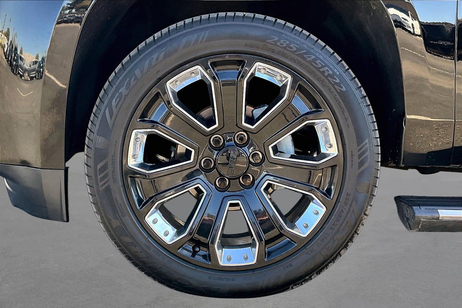 Used 2018 GMC Yukon XL Denali w/ Denali Ultimate Package image 6