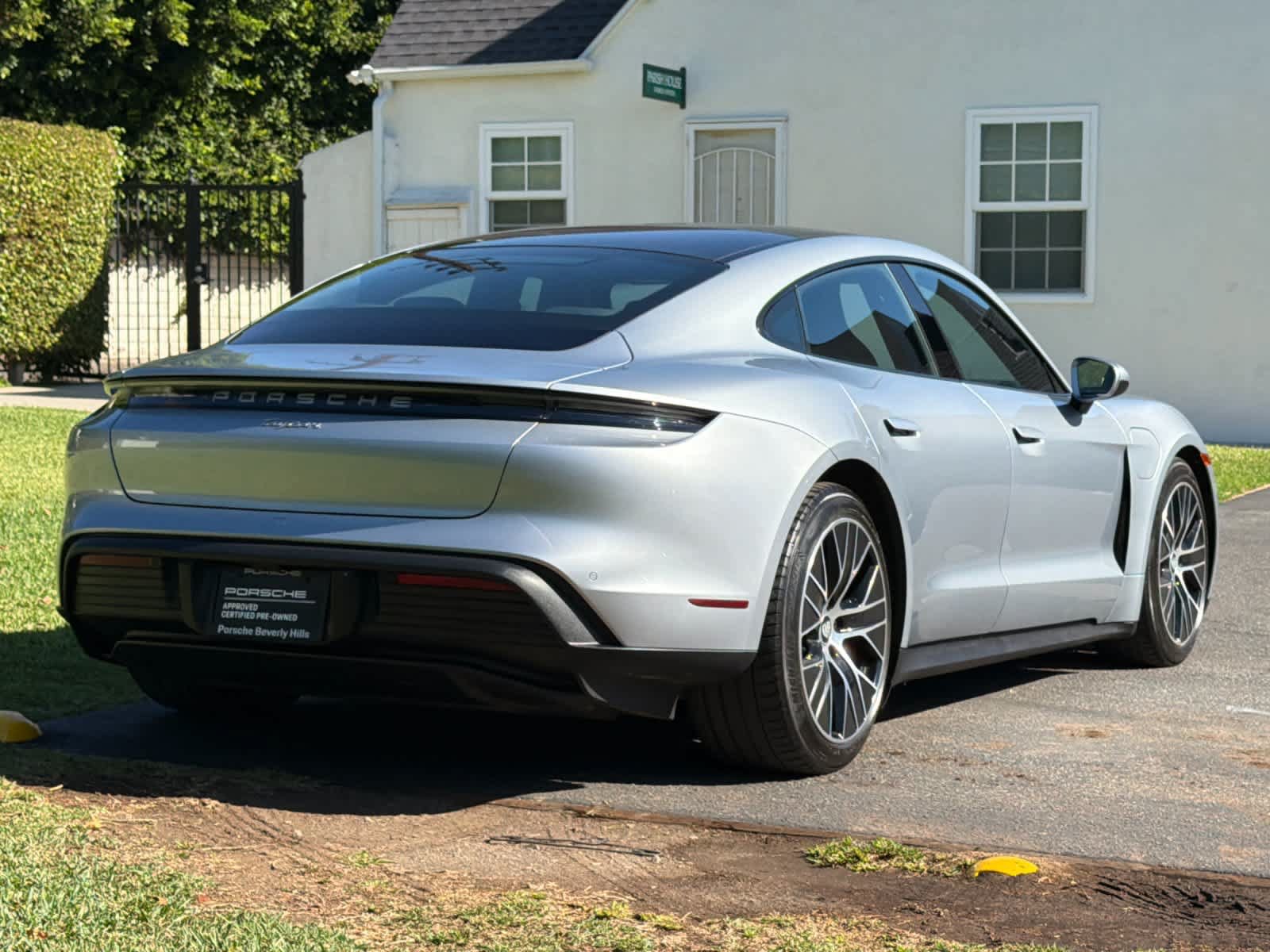Certified 2023 Porsche Taycan RWD image 8
