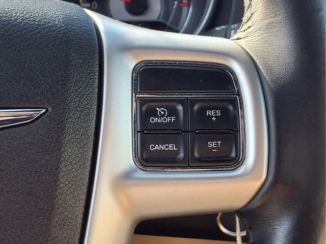 Used 2011 Chrysler 200 Limited FWD image 13