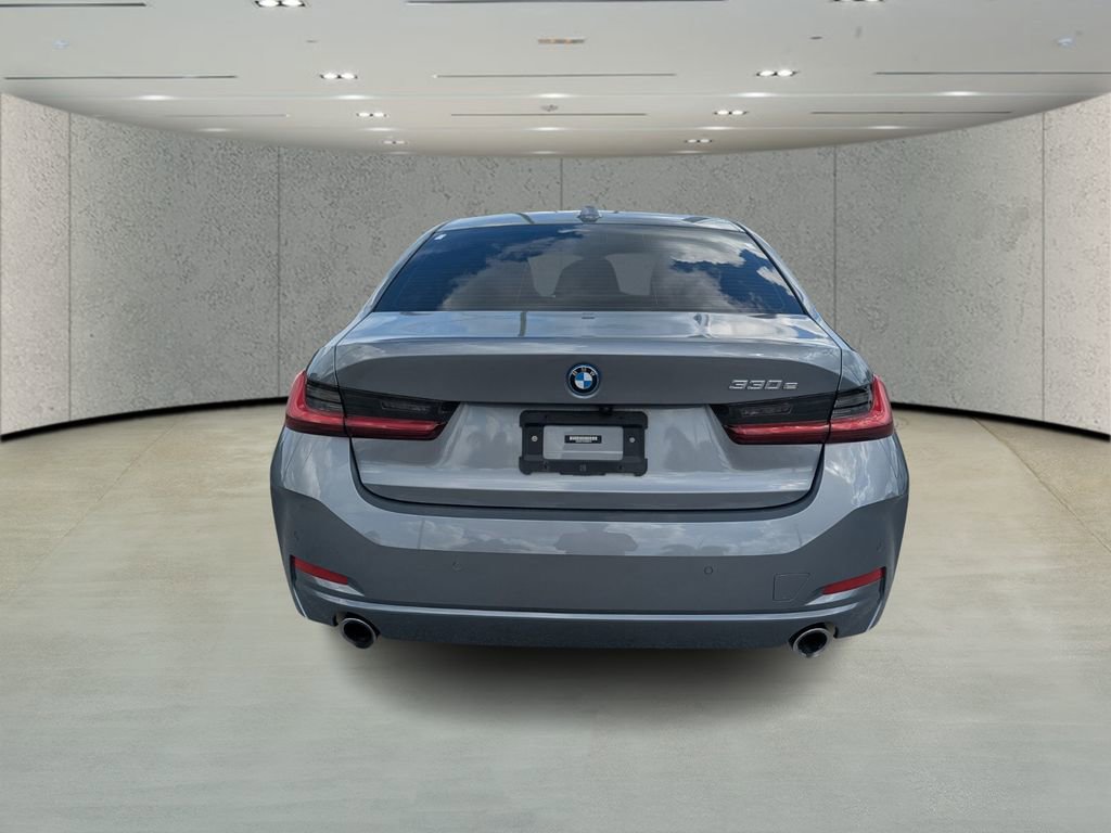 Used 2023 BMW 330e w/ Driving Assistance Package image 4