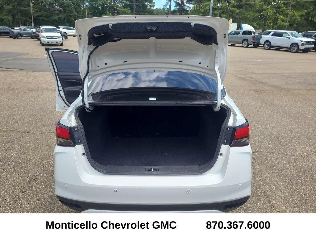 Used 2025 Nissan Versa S w/ Trunk Package FWD image 28