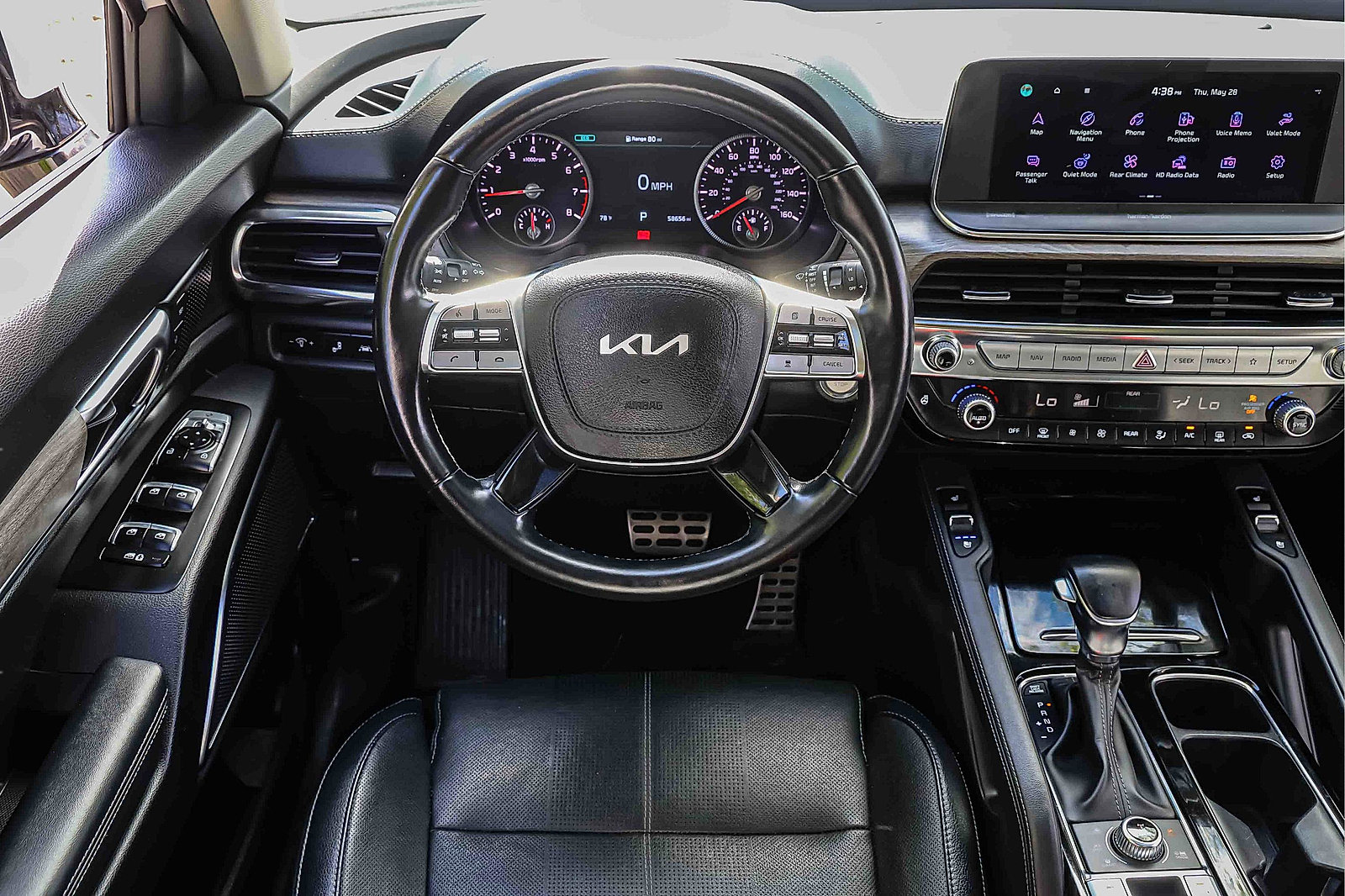 Certified 2022 Kia Telluride SX w/ Nightfall Edition Package AWD/4WD image 17
