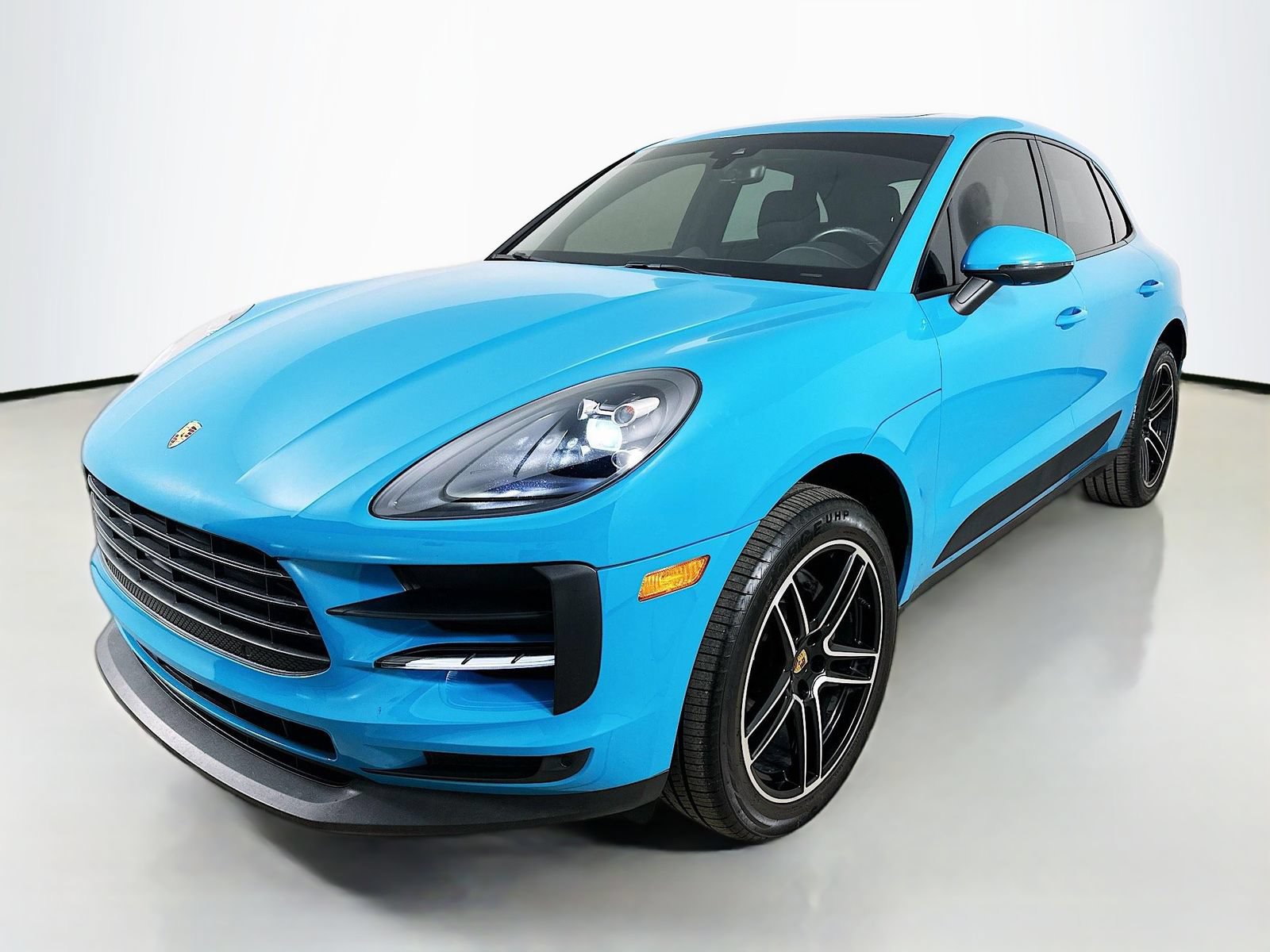 Used 2019 Porsche Macan AWD/4WD image 1