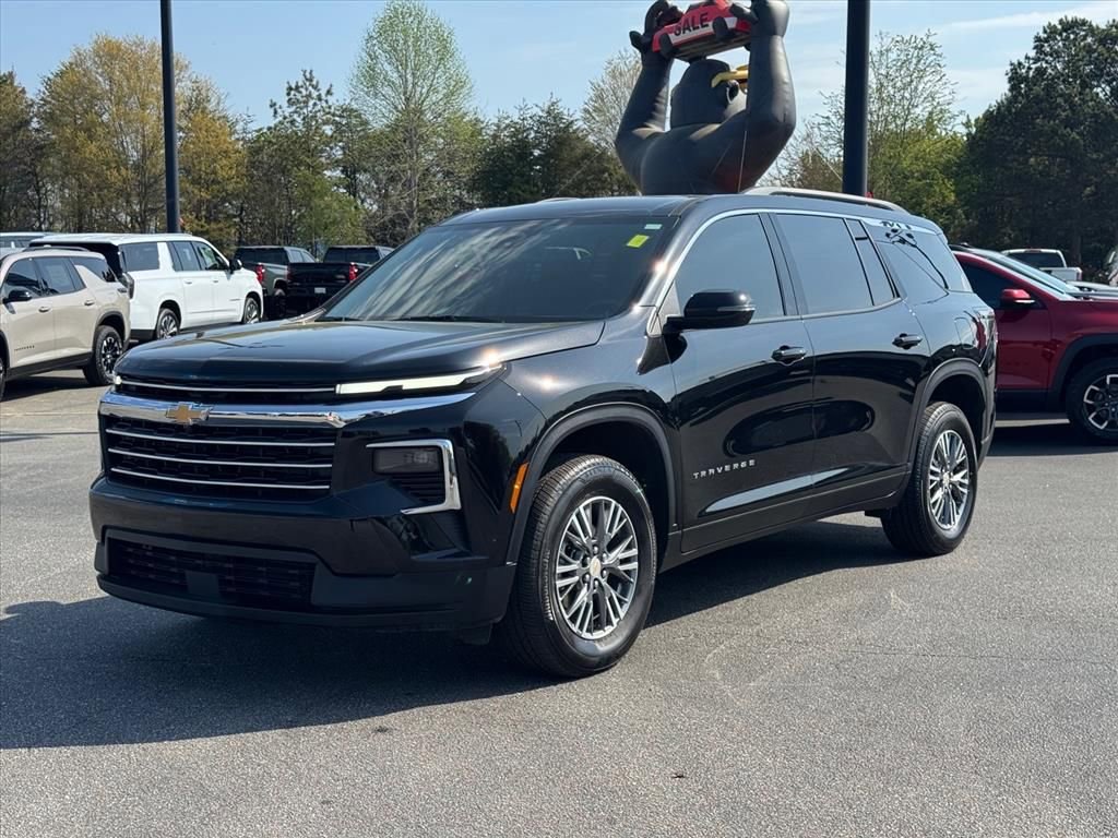 Used 2026 Chevrolet Traverse LT w/ LPO, Floor Liner Package image 7