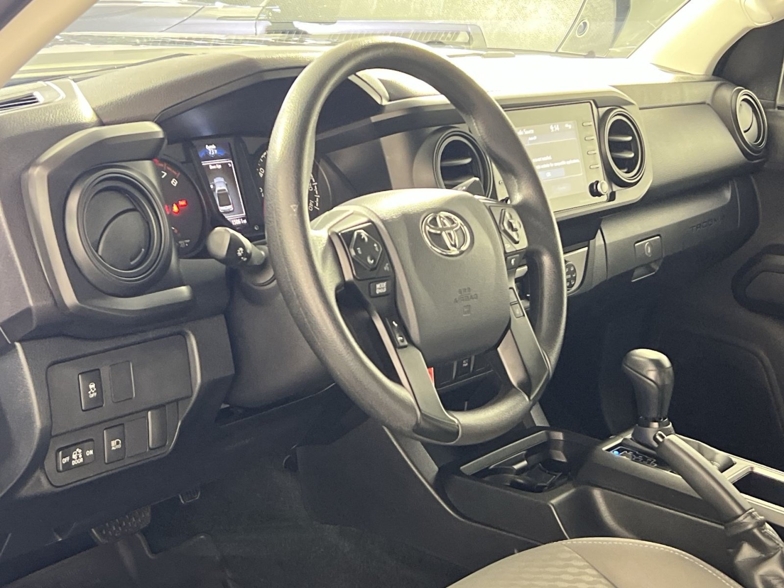 Used 2023 Toyota Tacoma SR w/ SR Convenience Package AWD/4WD image 16