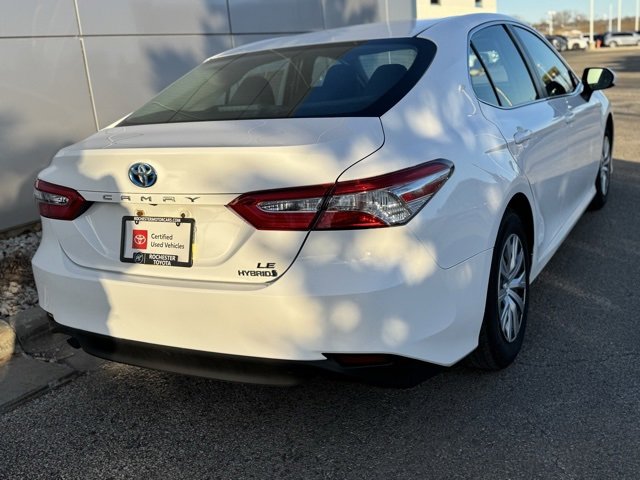 Certified 2018 Toyota Camry LE image 35