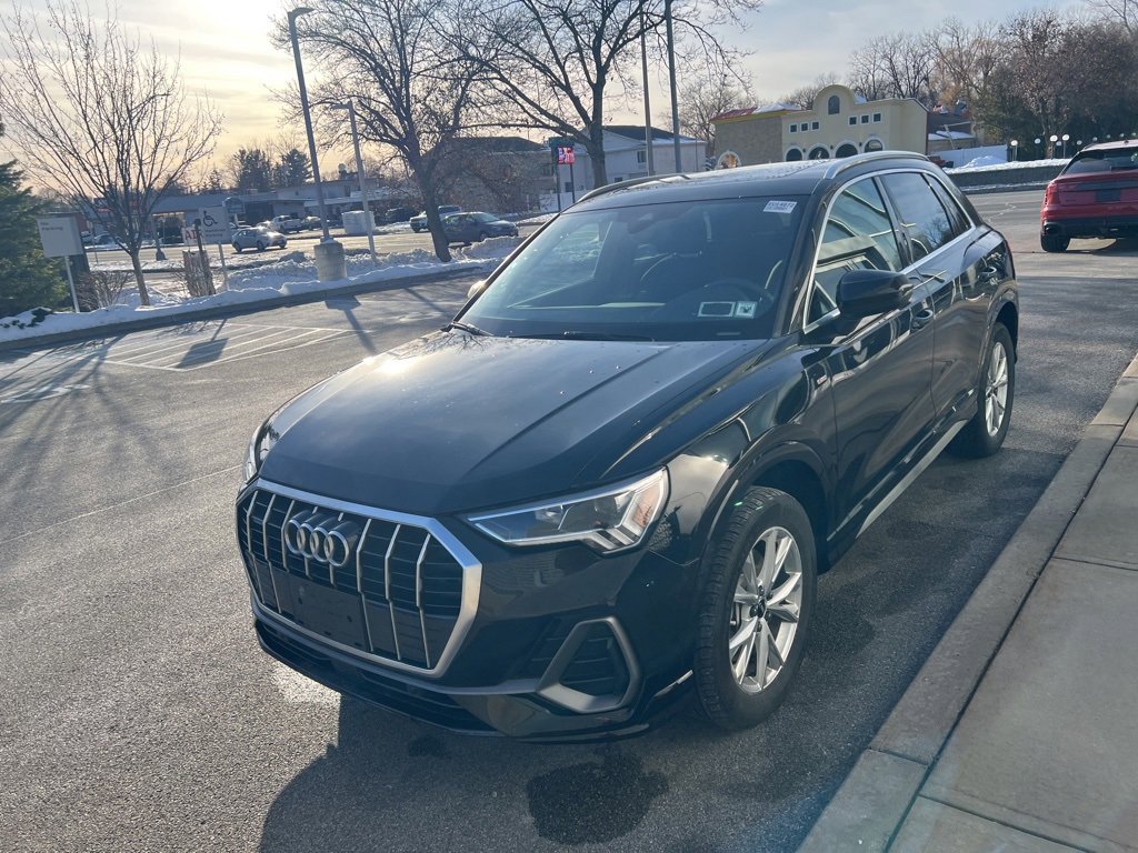 Used 2023 Audi Q3 2.0T Premium w/ Convenience Package image 43