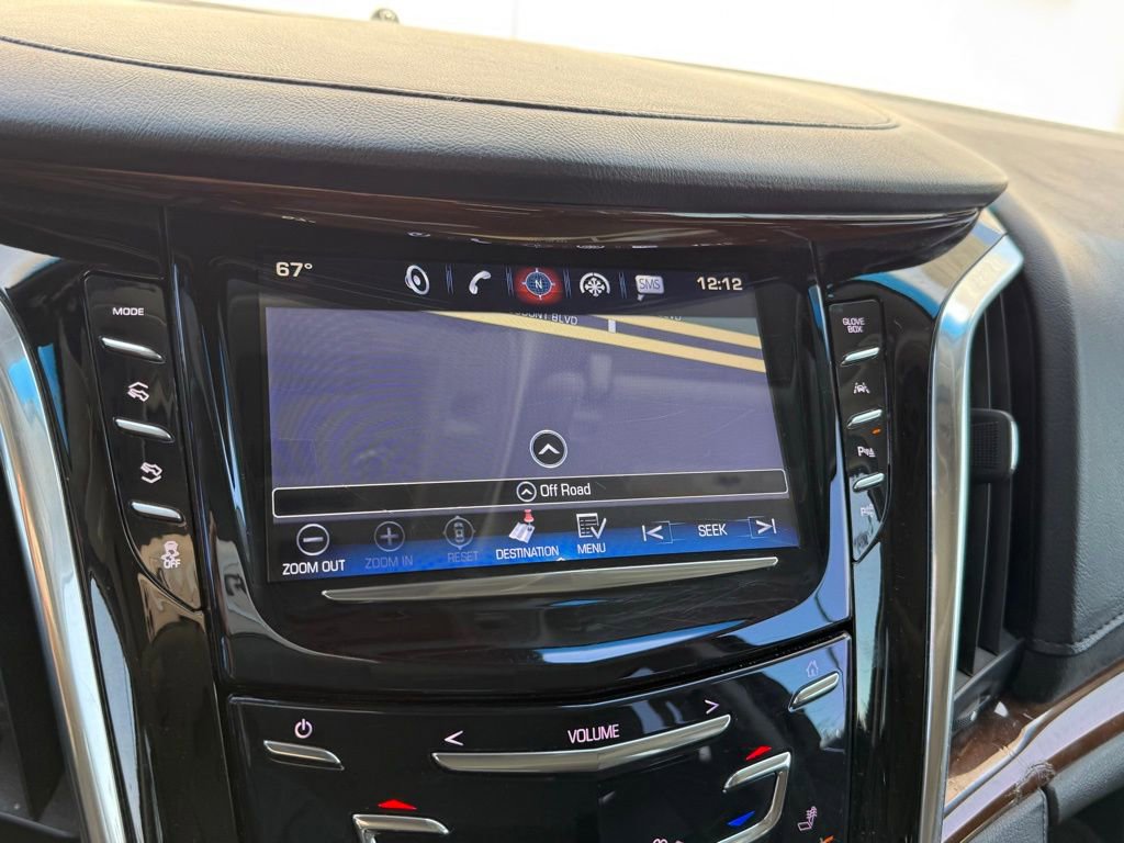 Used 2017 Cadillac Escalade ESV Premium Luxury image 11