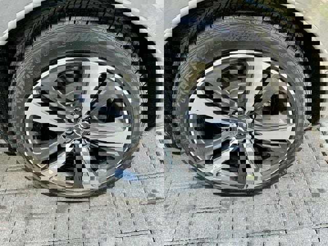 Certified 2025 Acura TLX w/ Technology Package image 12