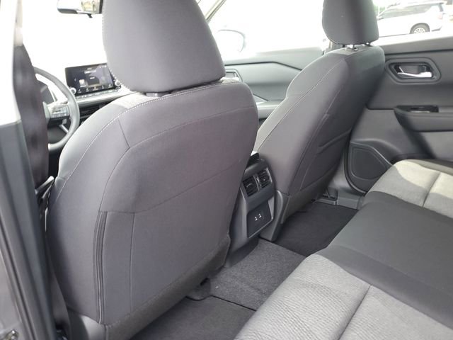 New 2026 Nissan Rogue SV w/ Cold Weather Package AWD/4WD image 17
