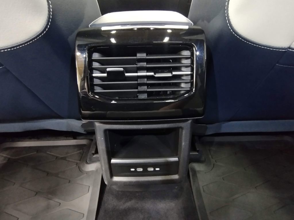 Used 2023 Volkswagen ID.4 Pro S AWD/4WD image 34