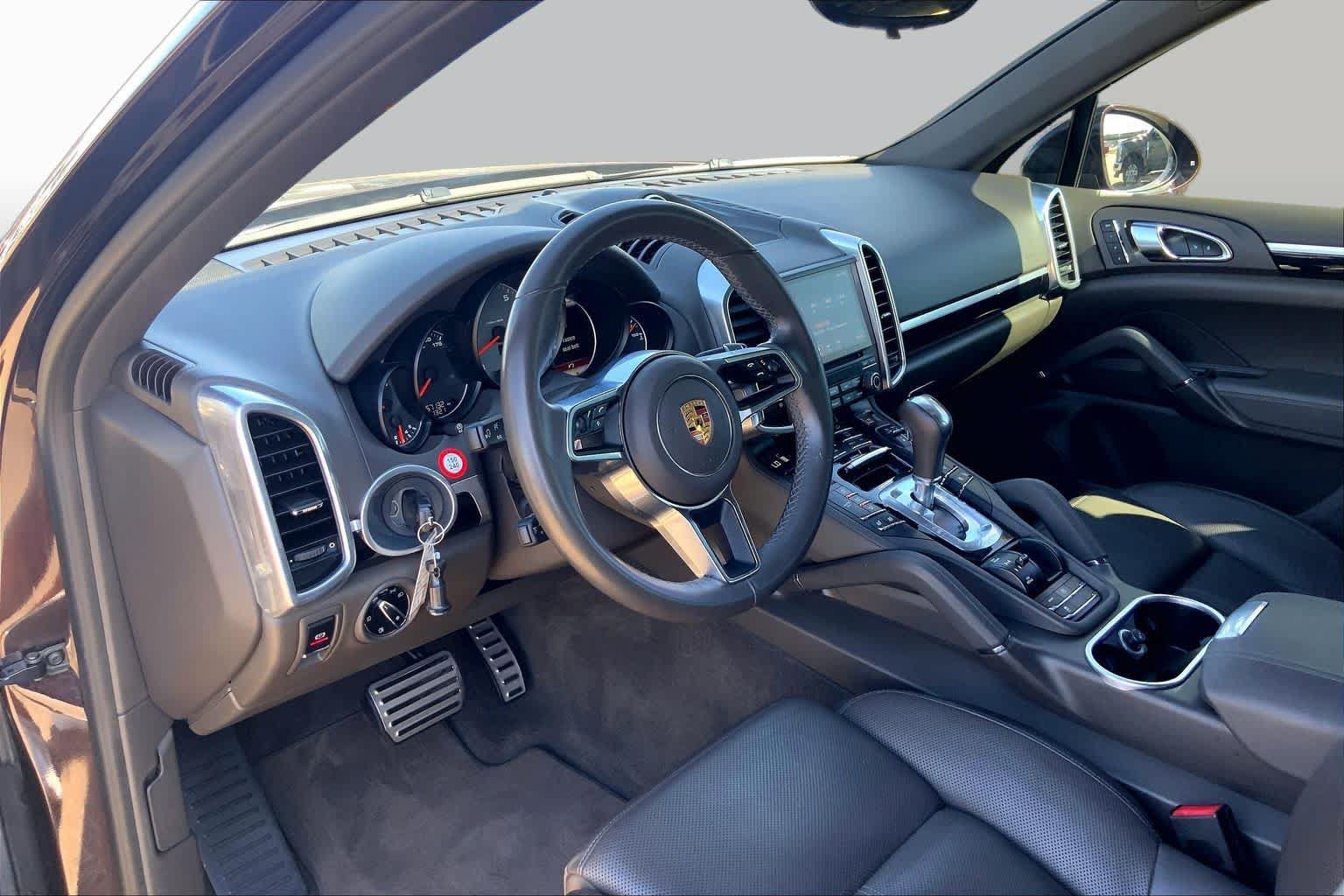 Used 2018 Porsche Cayenne S AWD/4WD image 17