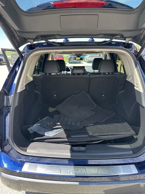 Used 2025 Nissan Rogue SL w/ Tech Package AWD/4WD image 12