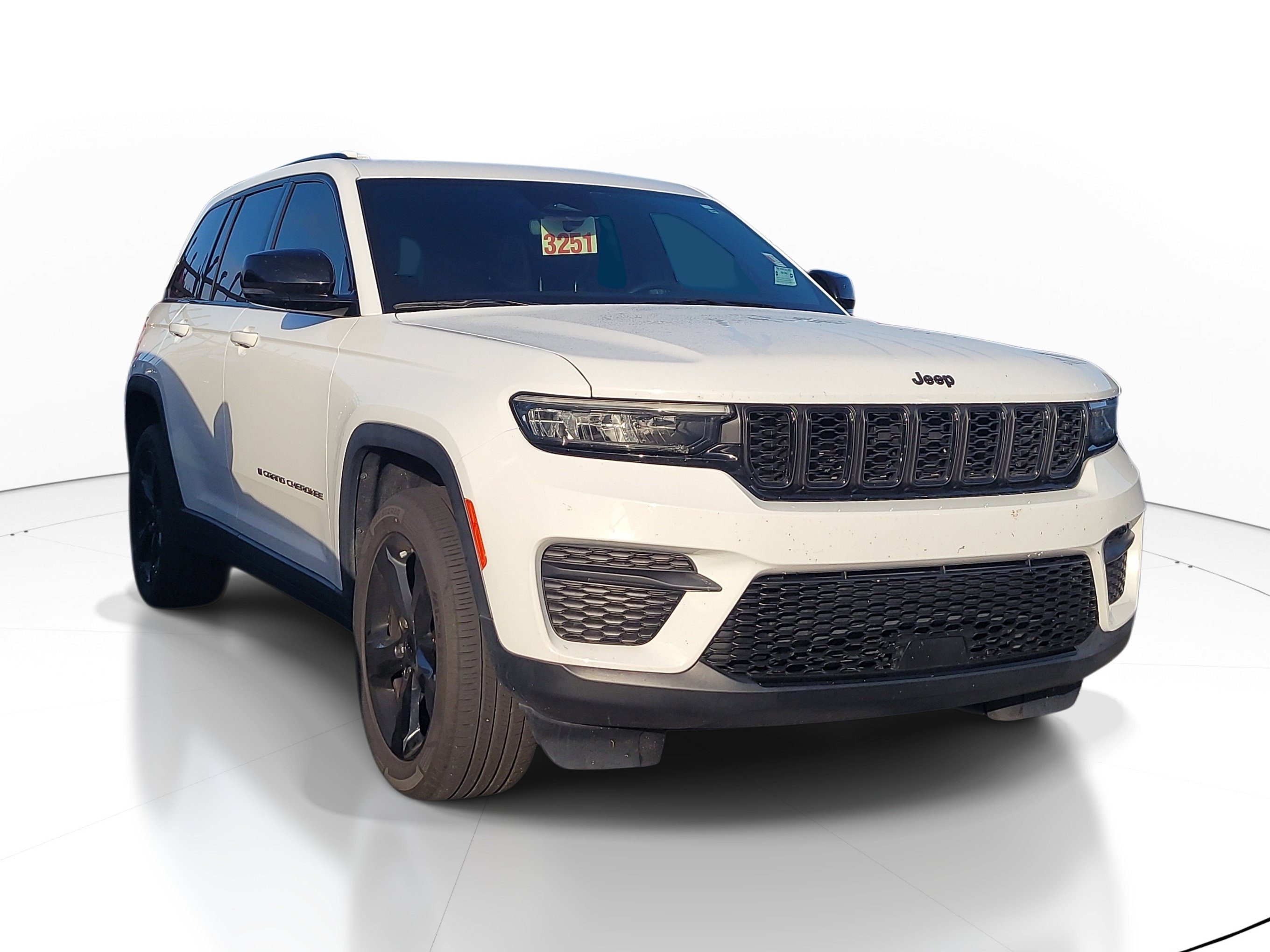 Used 2022 Jeep Grand Cherokee Altitude