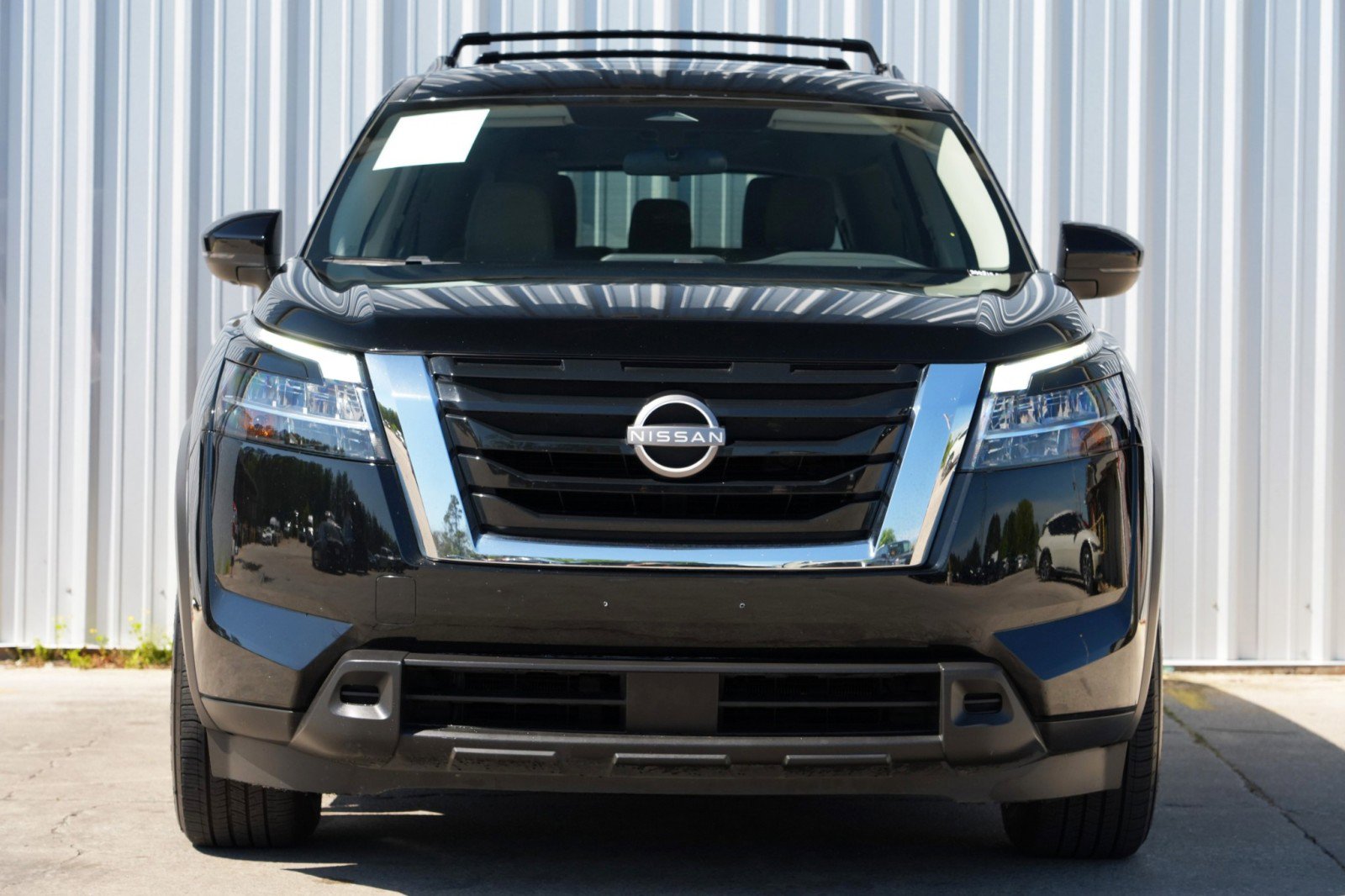 Used 2022 Nissan Pathfinder SV w/ SV Premium Package image 6