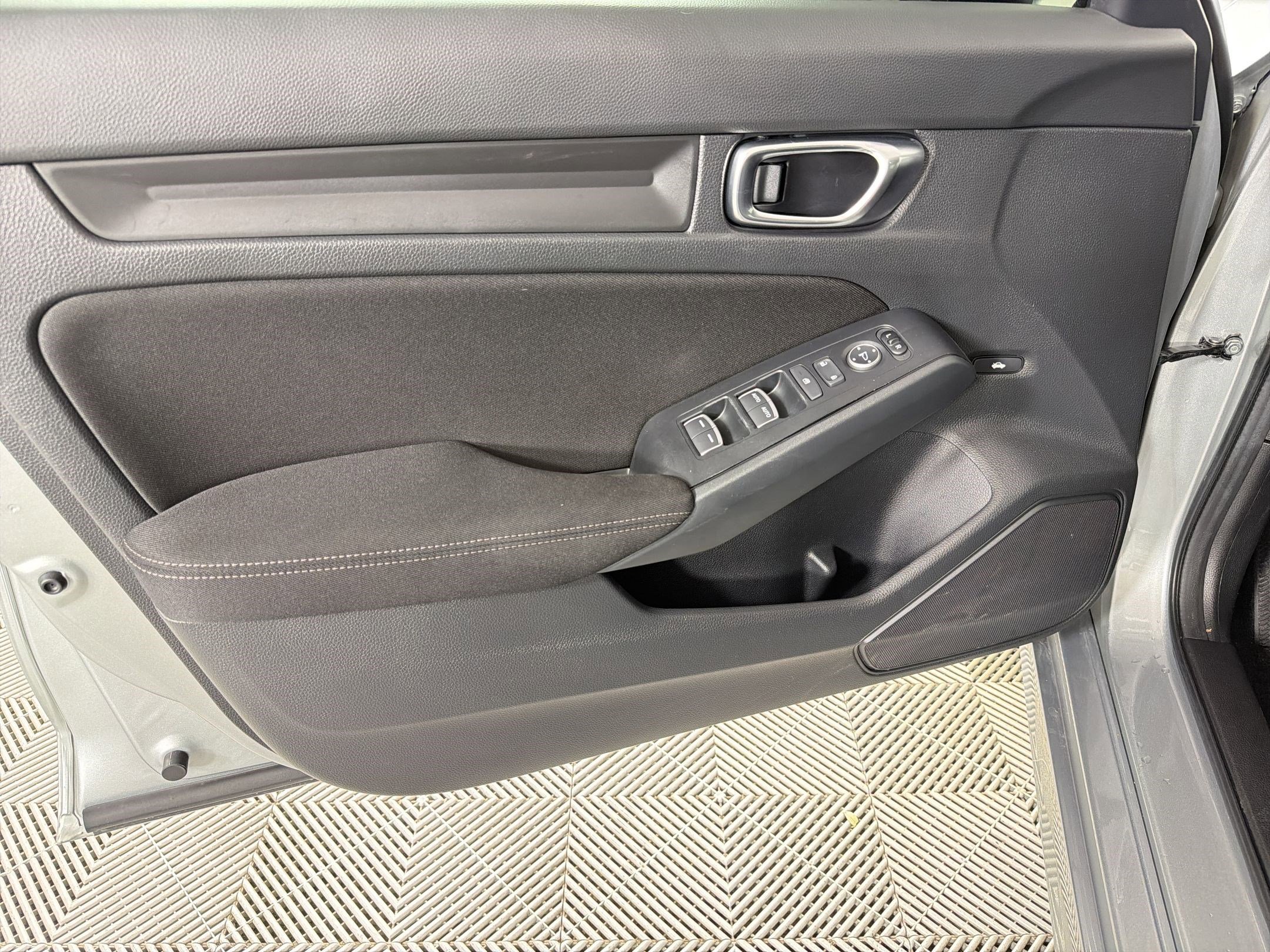 Certified 2025 Honda Civic LX image 13