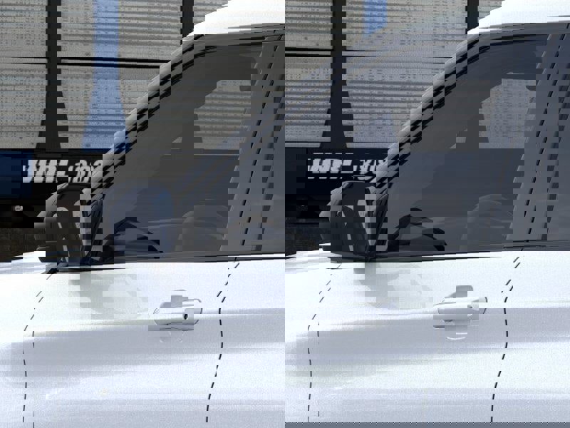 New 2025 Ford Explorer Active image 20