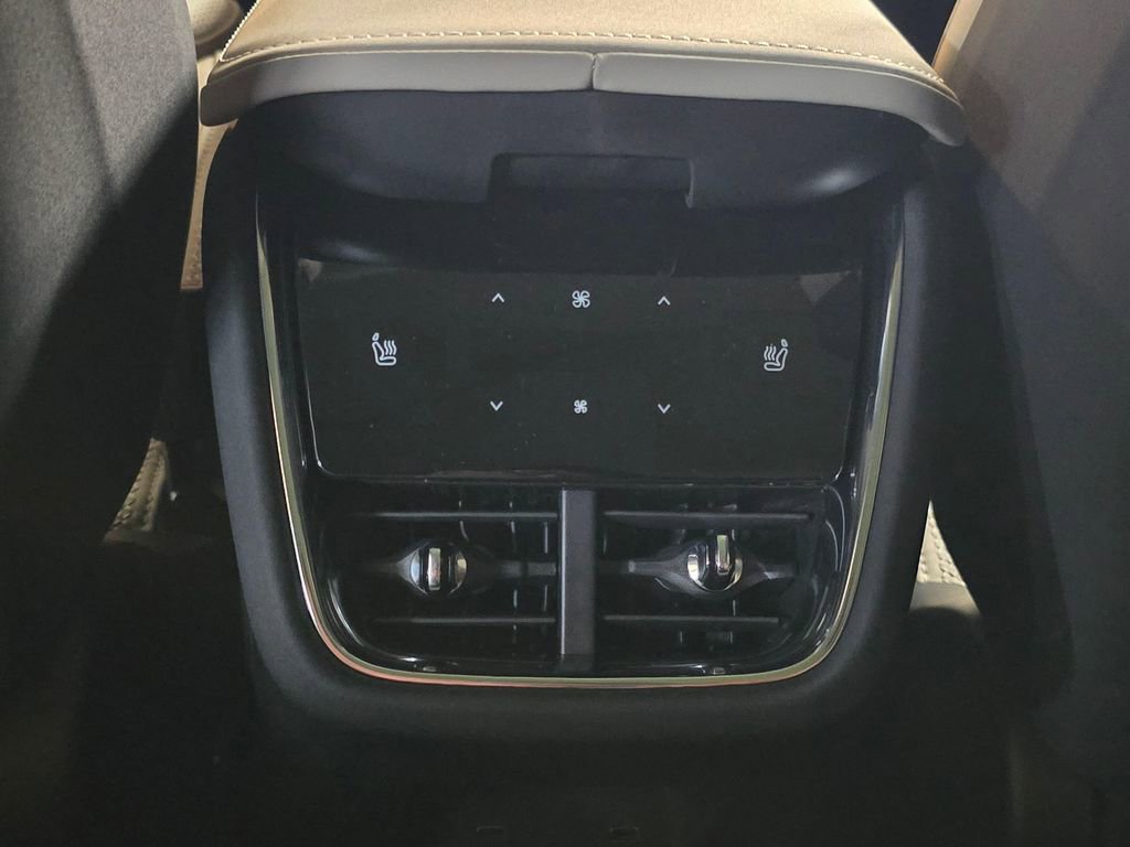 New 2025 Volvo EX90 Ultra AWD/4WD image 18
