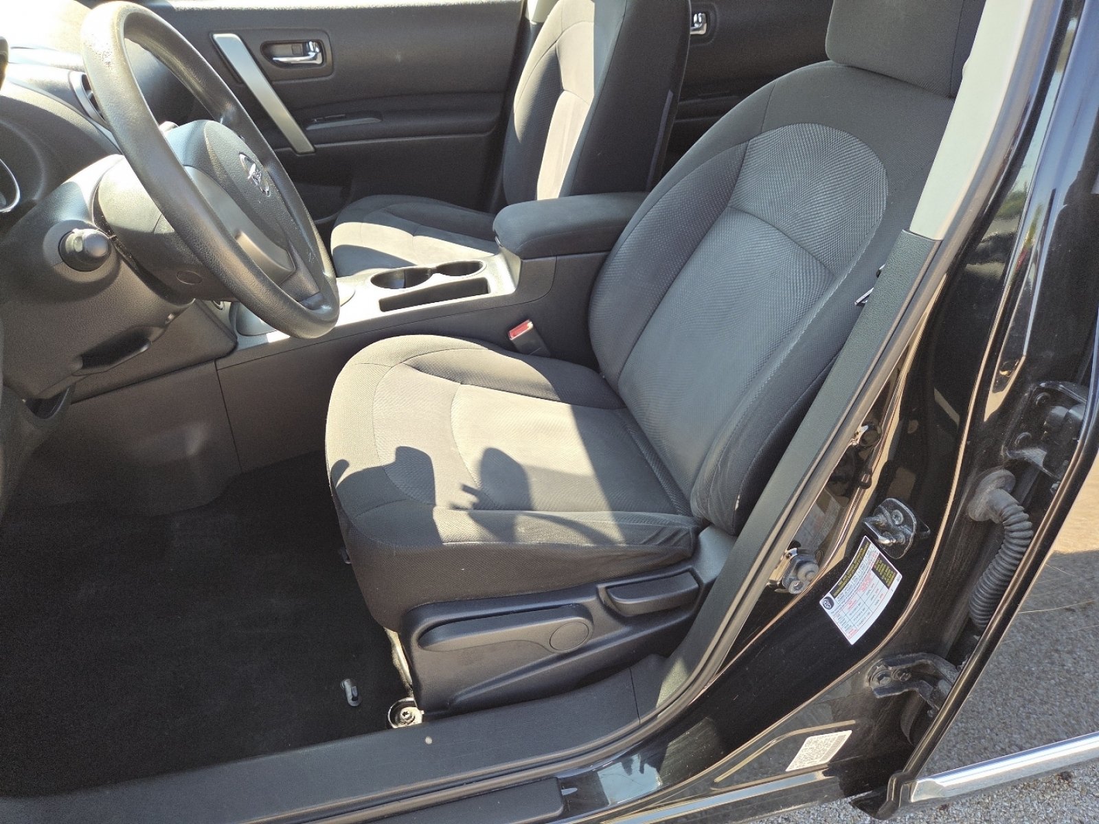 Used 2011 Nissan Rogue S AWD/4WD image 21