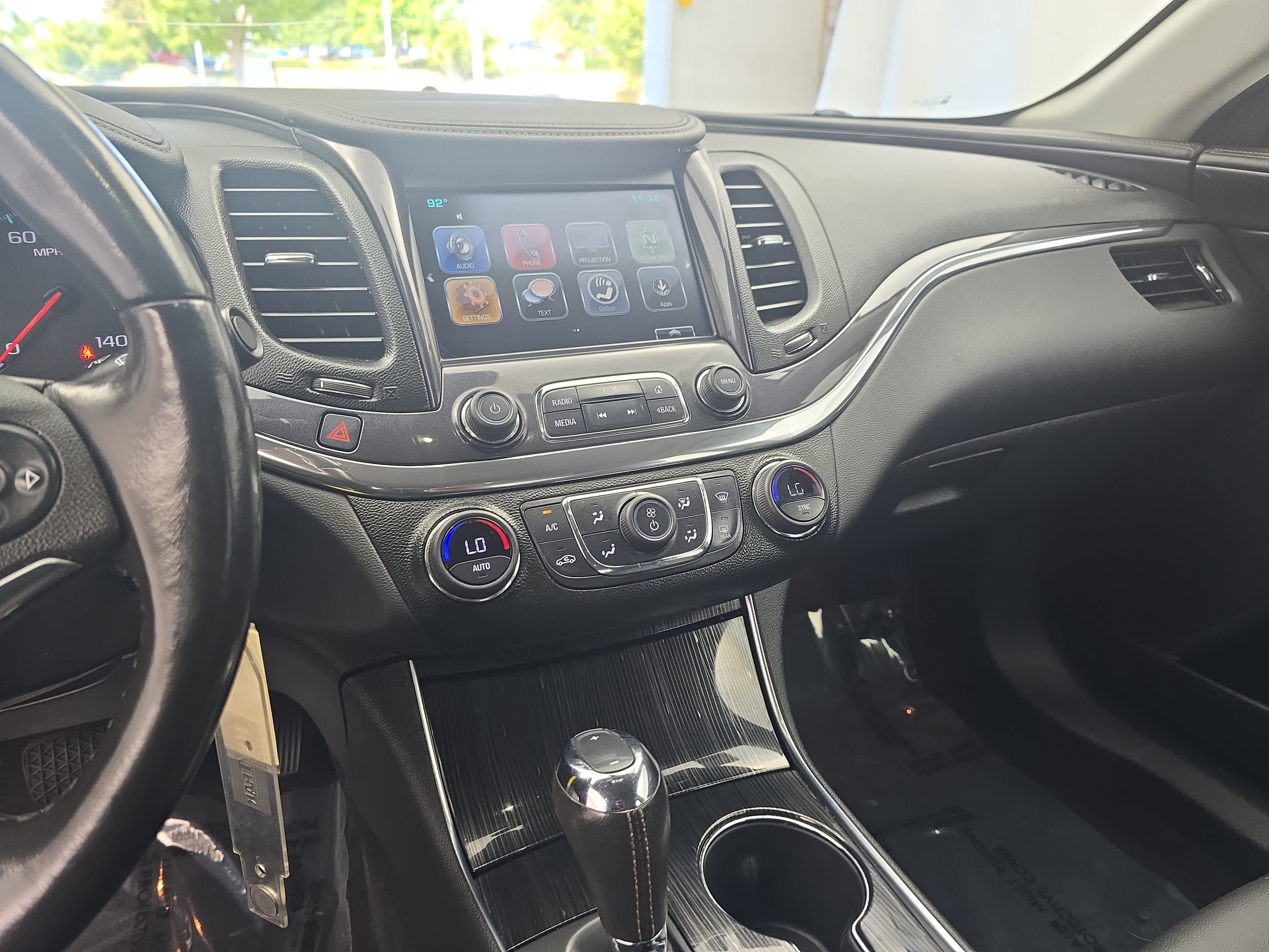 Used 2017 Chevrolet Impala LT FWD image 19
