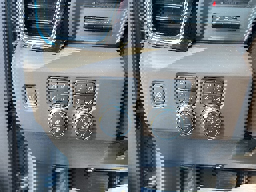 Used 2024 GMC Sierra 2500 Denali w/ Technology Package image 31