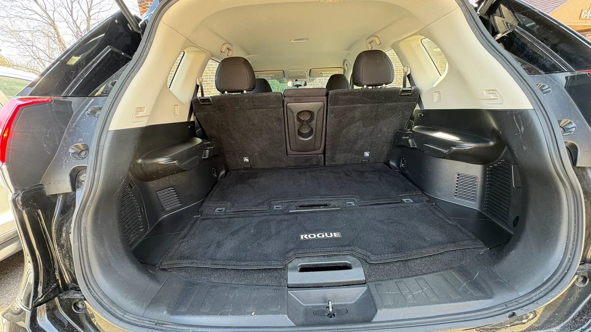Used 2017 Nissan Rogue S image 27