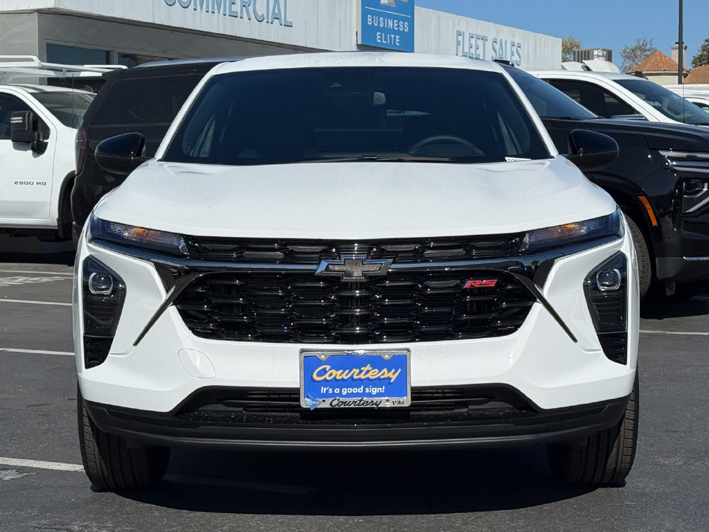 New 2026 Chevrolet Trax RS w/ Driver Confidence Package FWD image 4