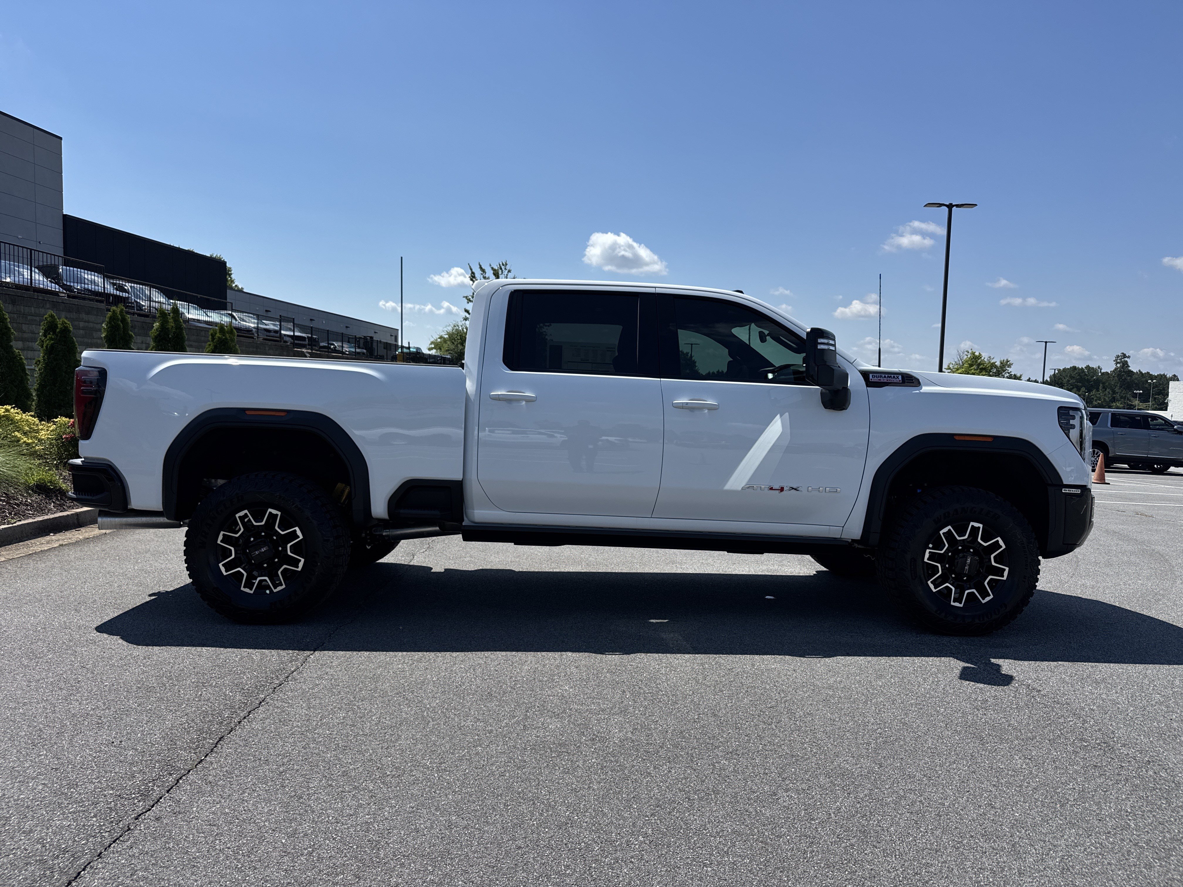New 2026 GMC Sierra 2500 AT4X AWD/4WD image 11