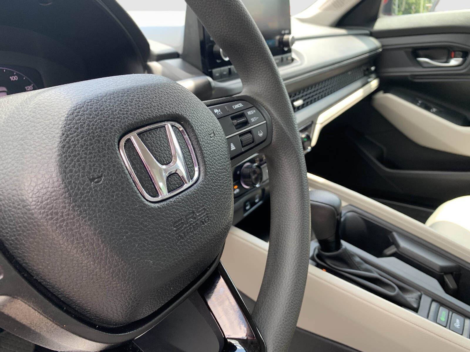Certified 2023 Honda Accord EX image 43