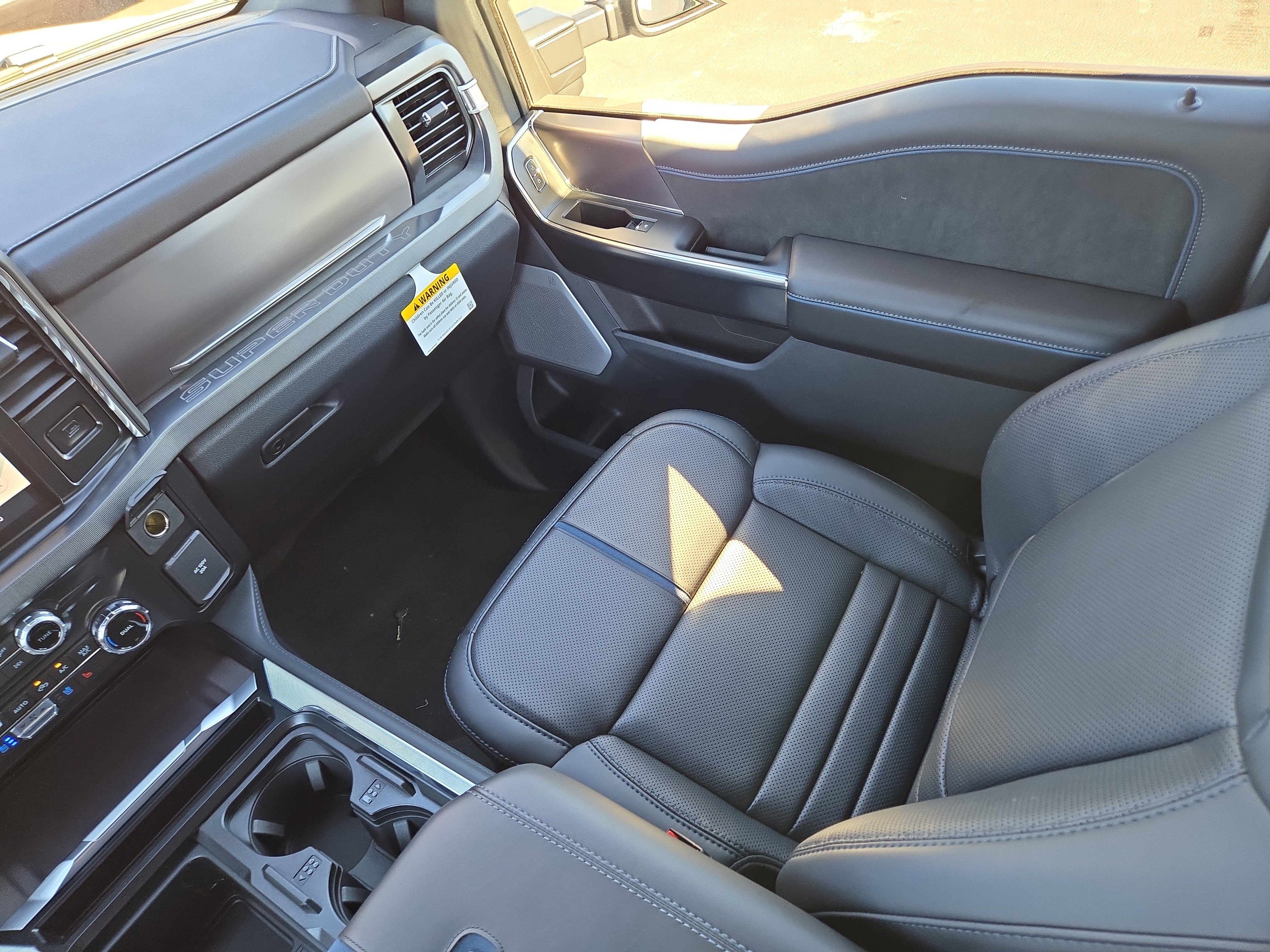 New 2026 Ford F250 Platinum image 17