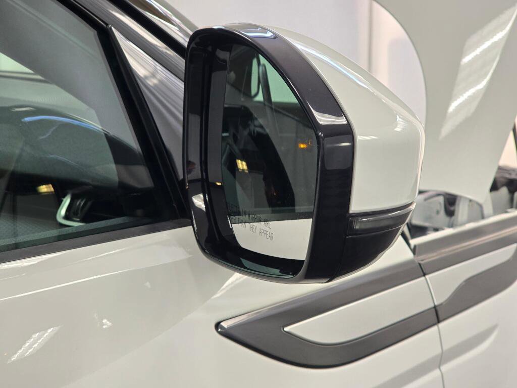 Used 2023 Land Rover Range Rover Evoque S image 29