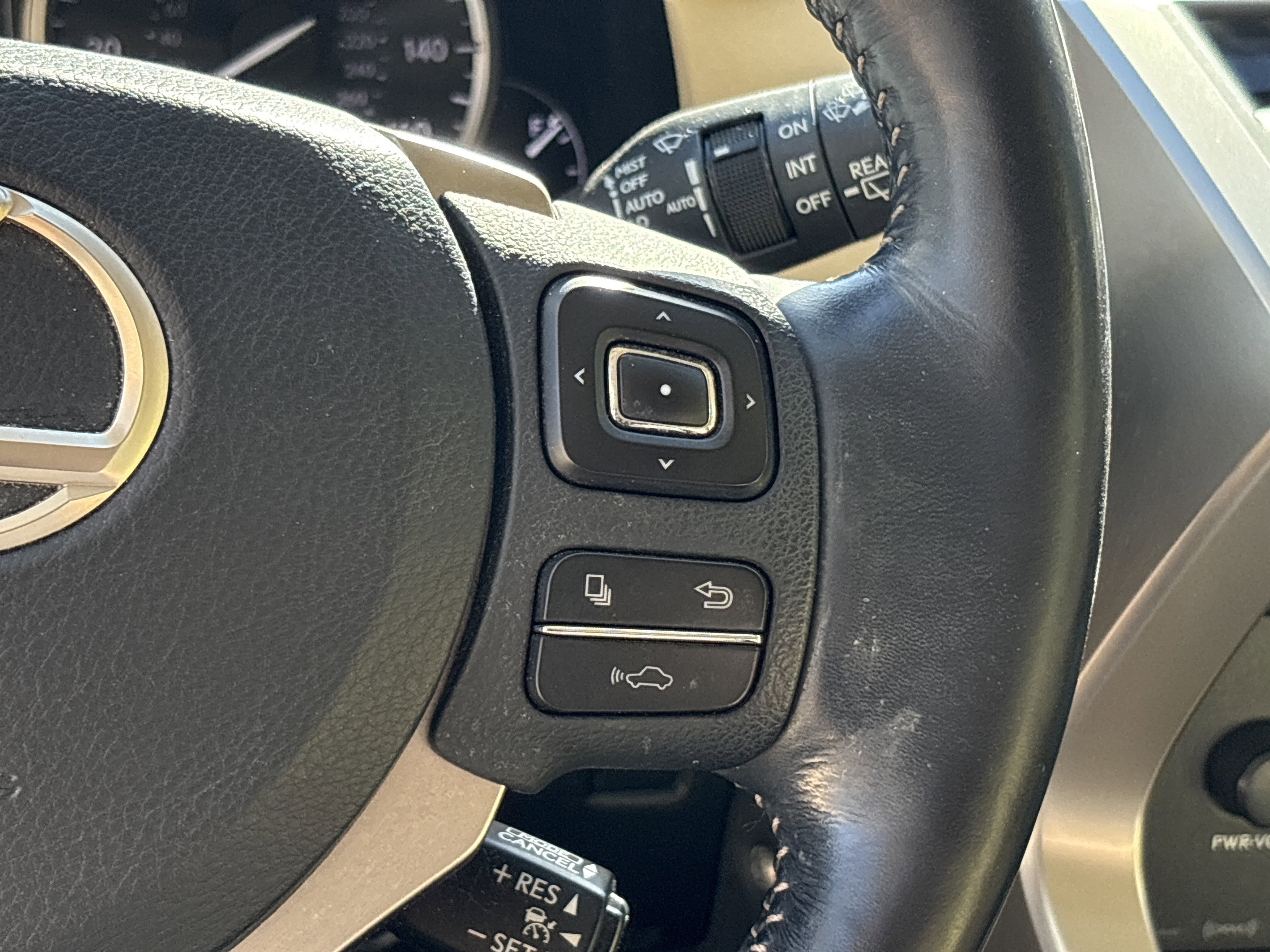 Used 2015 Lexus NX 300h AWD w/ Luxury Package image 20